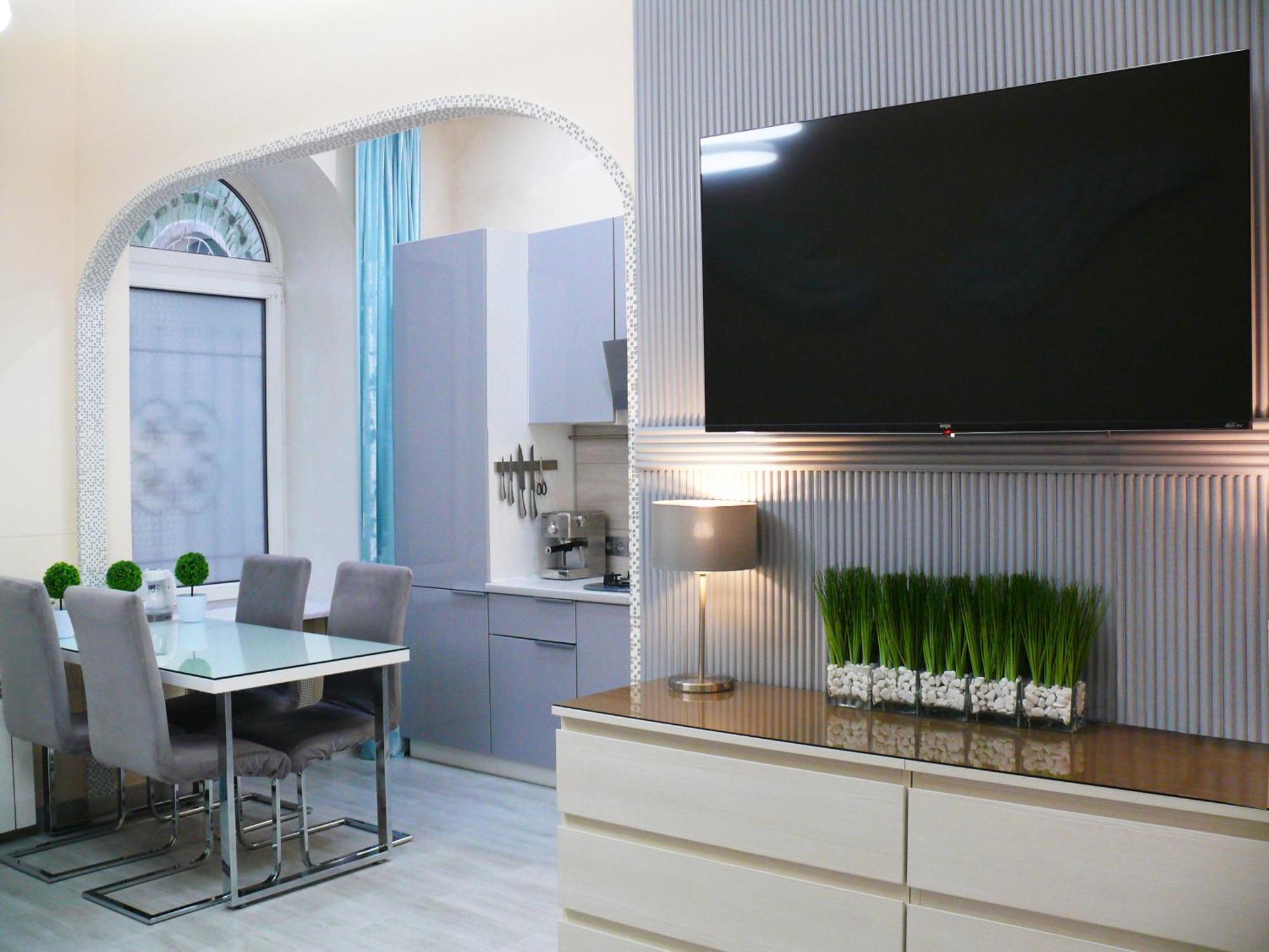Apartment Luxury Centre Located Kyiv Exterior photo